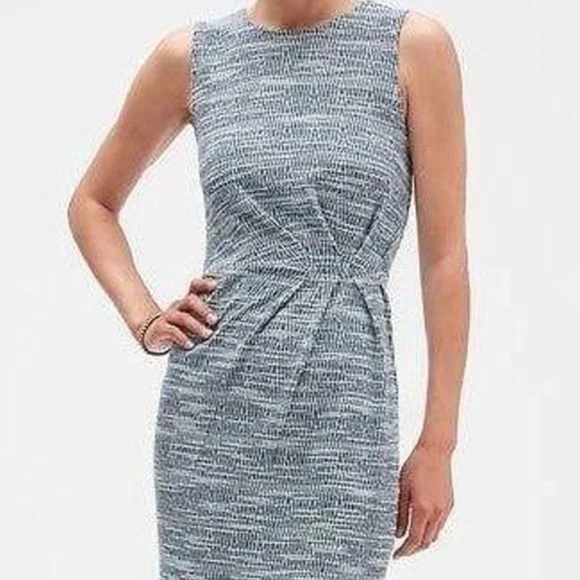 Banana Republic Dresses & Skirts - Banana Republic Textured Blue and White Midi Dress